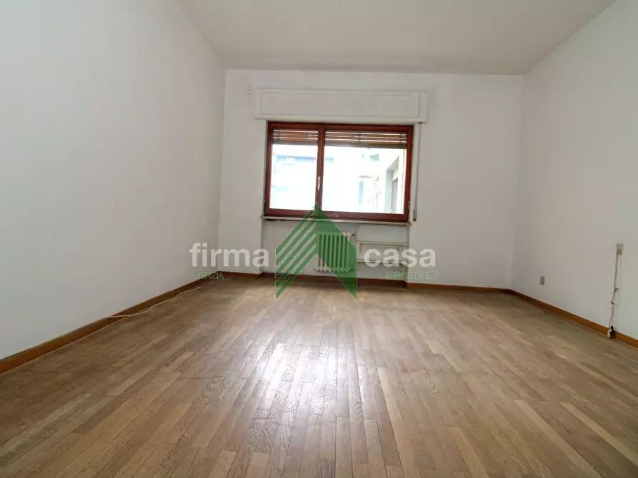 Immagine 21 di Appartamento in vendita  in via Del Castello a Teramo