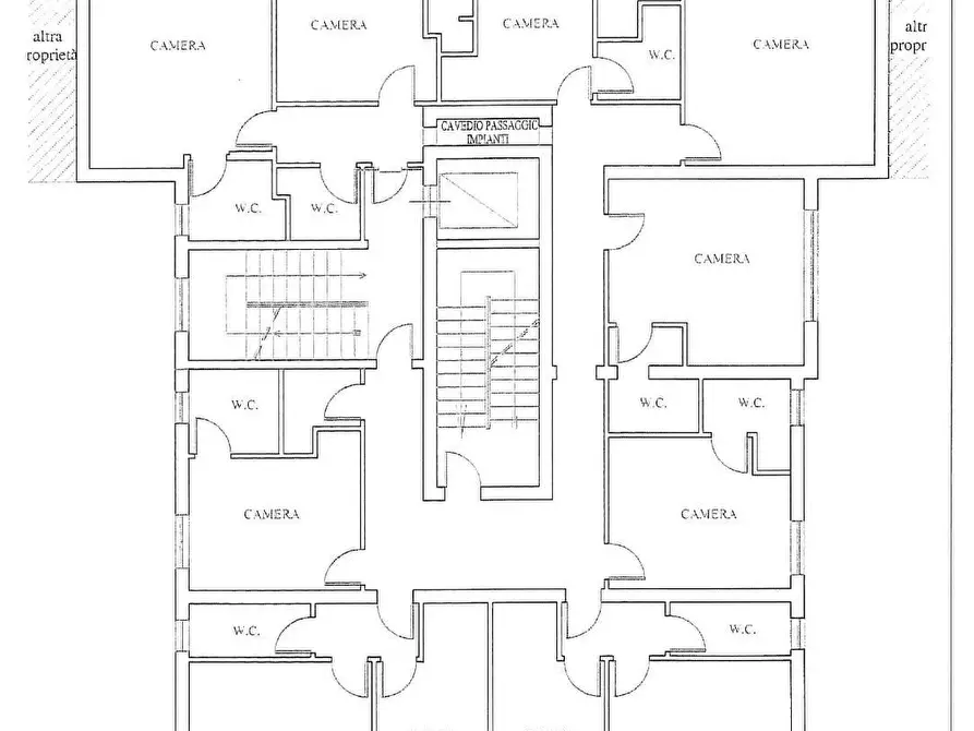 Immagine 18 di Palazzo in vendita  in Via Thaon De REvel a Giulianova