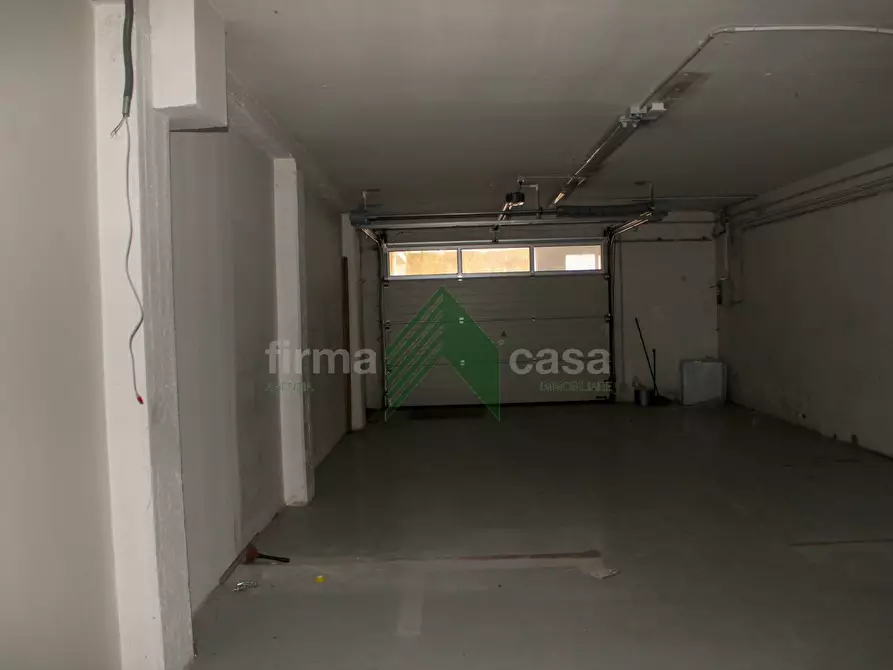 Immagine 11 di Locale commerciale in affitto  in via Cristoforo Colombo a Teramo