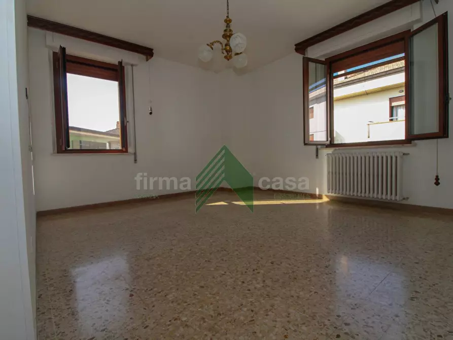 Immagine 20 di Appartamento in vendita  in via Antonino Ciaccio a Teramo