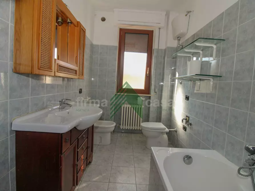 Immagine 22 di Appartamento in vendita  in via Antonino Ciaccio a Teramo