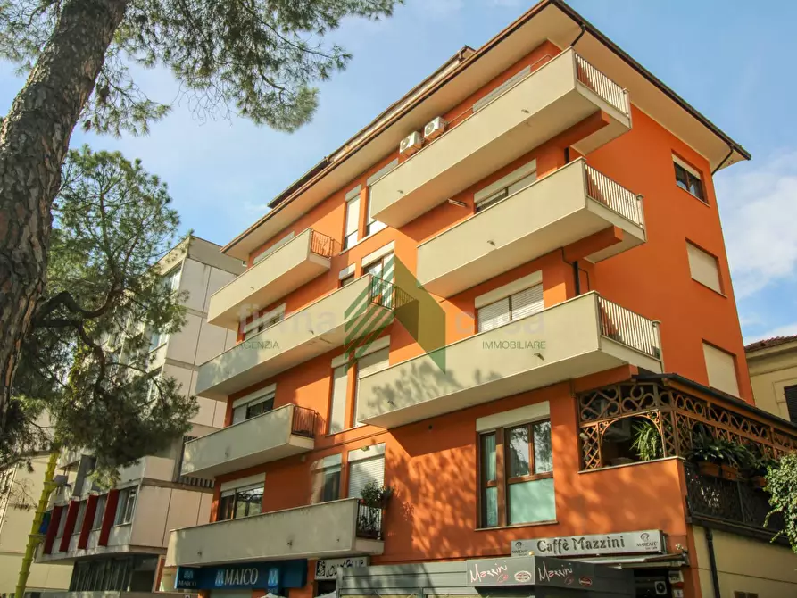 Immagine 2 di Appartamento in vendita  in viale Giuseppe Mazzini a Teramo