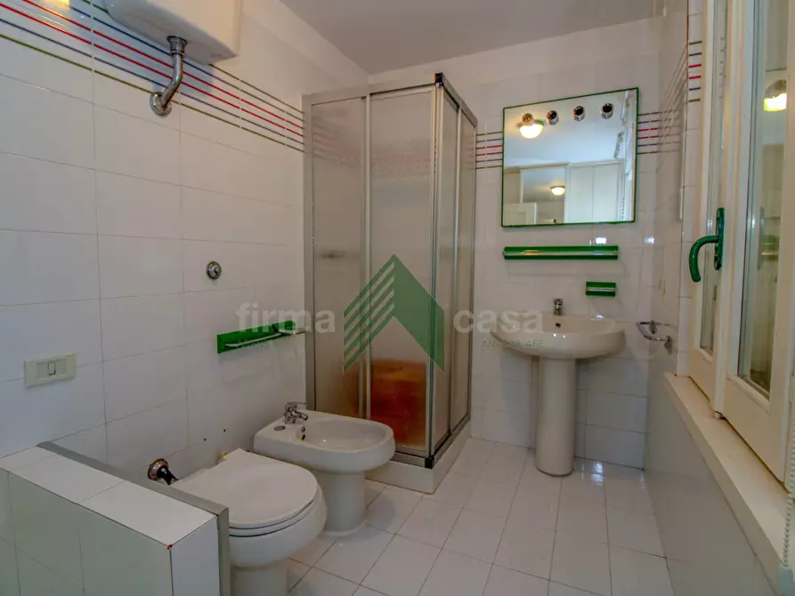 Immagine 27 di Appartamento in vendita  in viale Giuseppe Mazzini a Teramo