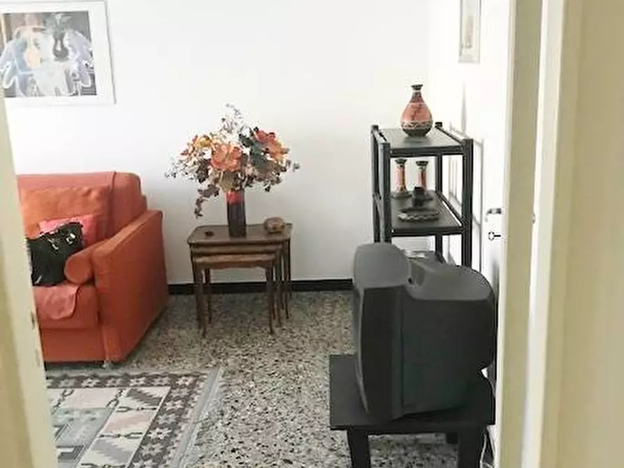 Immagine 5 di Appartamento in vendita  in via cabagni baccini a Ventimiglia