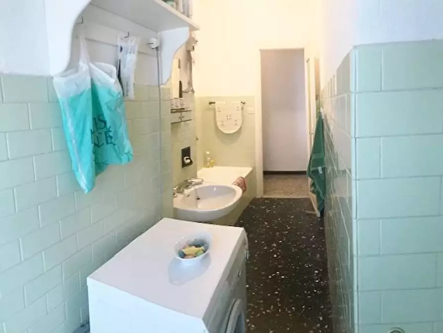 Immagine 10 di Appartamento in vendita  in via cabagni baccini a Ventimiglia