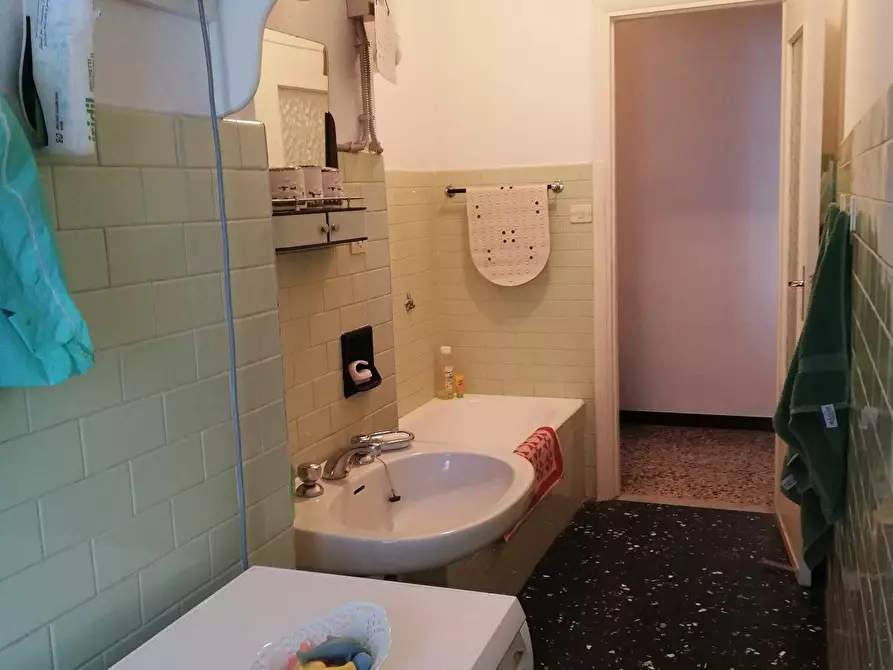 Immagine 23 di Appartamento in vendita  in via cabagni baccini a Ventimiglia