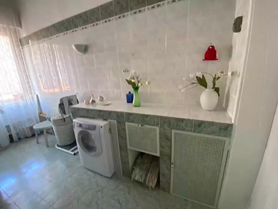 Immagine 12 di Appartamento in vendita  in PIAZZA CESARE BATTISTI a Ventimiglia