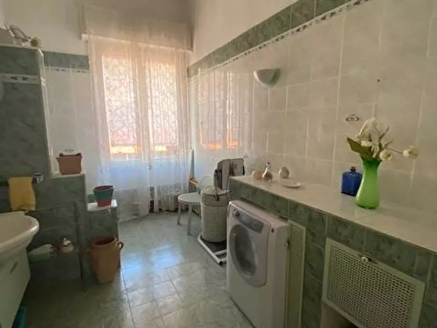 Immagine 13 di Appartamento in vendita  in PIAZZA CESARE BATTISTI a Ventimiglia