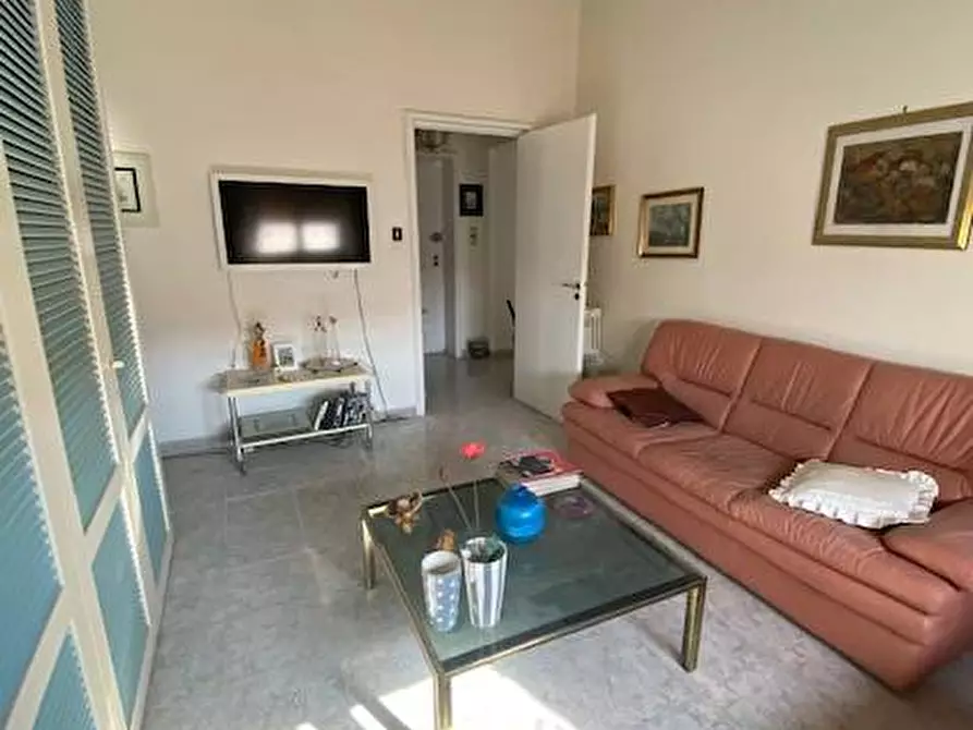 Immagine 17 di Appartamento in vendita  in PIAZZA CESARE BATTISTI a Ventimiglia