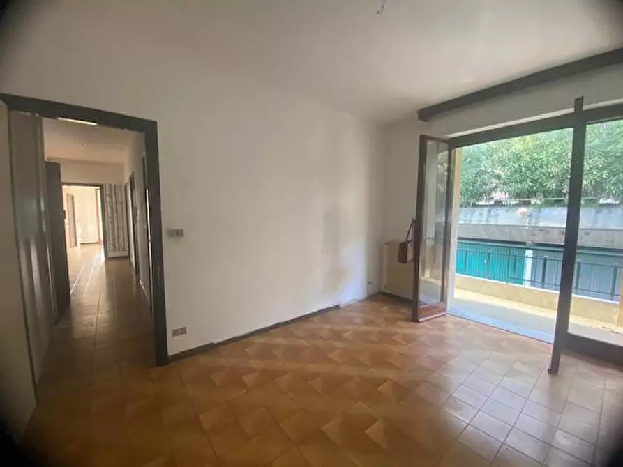 Immagine 6 di Appartamento in vendita  in VIA DEGLI ULIVI a Ventimiglia