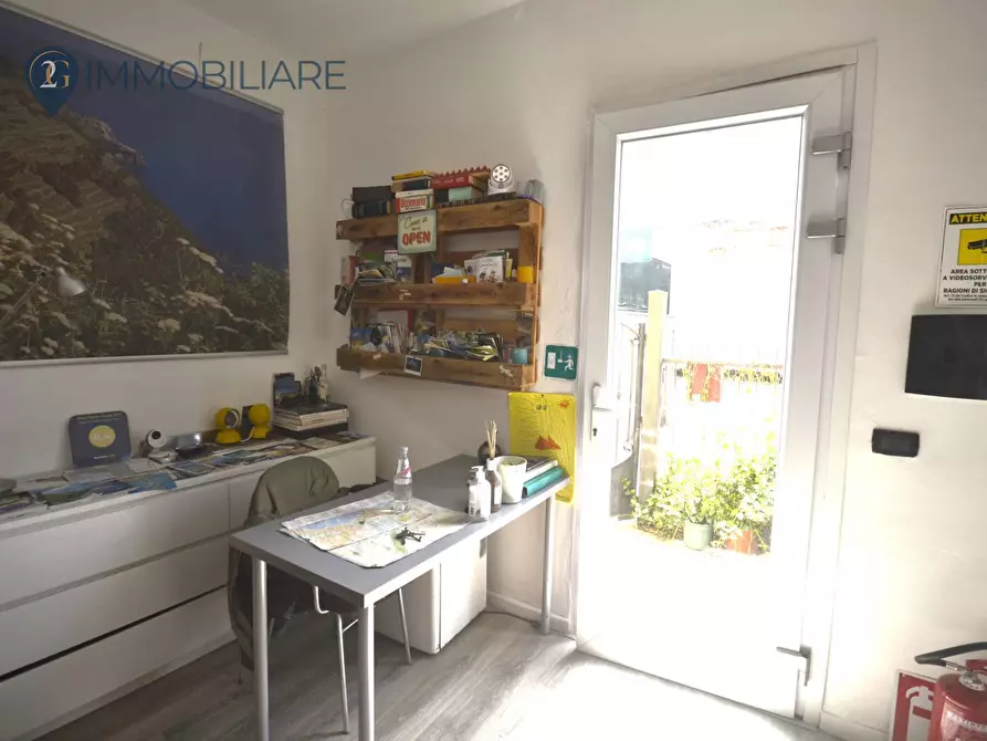 Immagine 3 di Appartamento in vendita  in Viale San Bartolomeo a La Spezia