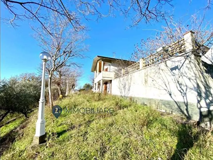Immagine 10 di Villa in vendita  in Via Prulla a Sarzana