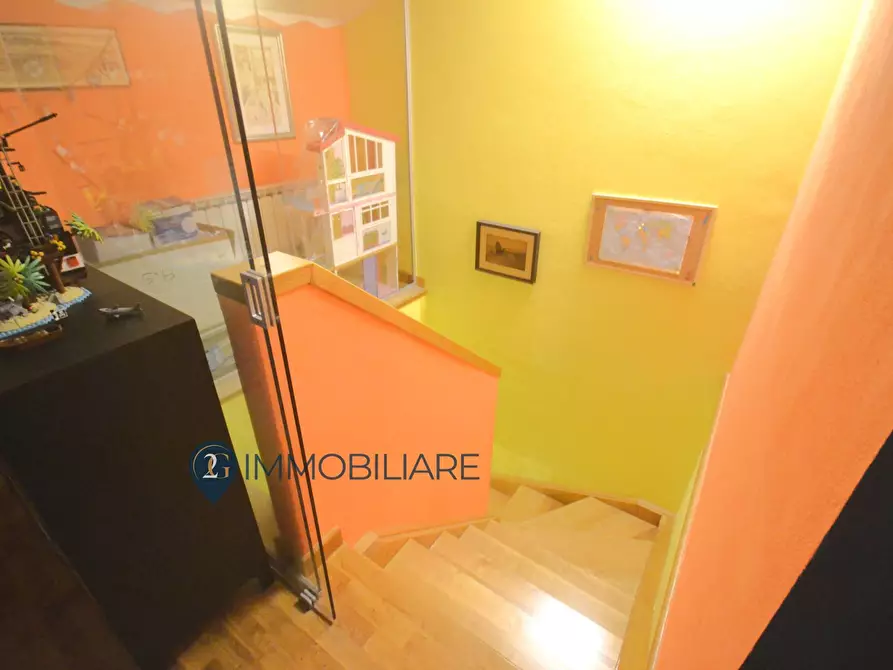 Immagine 25 di Villa in vendita  in Via I Maggio a Follo