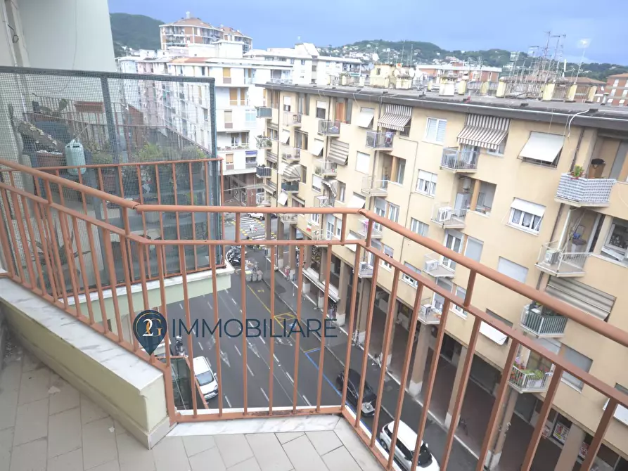 Immagine 8 di Appartamento in vendita  in Via Giosue' Carducci a La Spezia