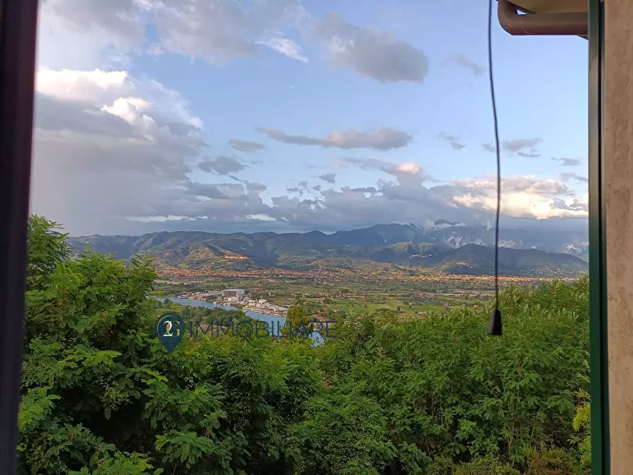 Immagine 13 di Appartamento in vendita  in Via Colombo a Ameglia