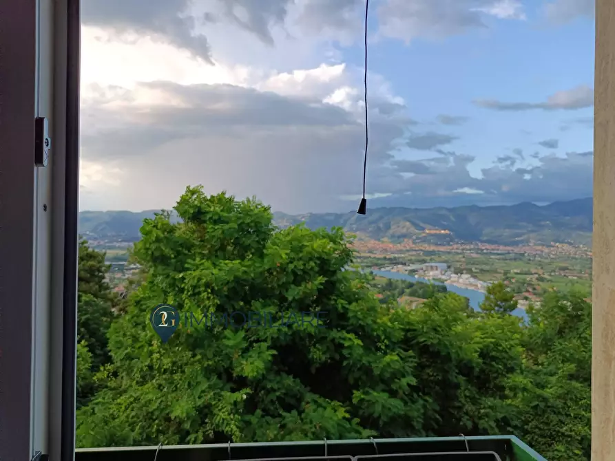 Immagine 18 di Appartamento in vendita  in Via Colombo a Ameglia