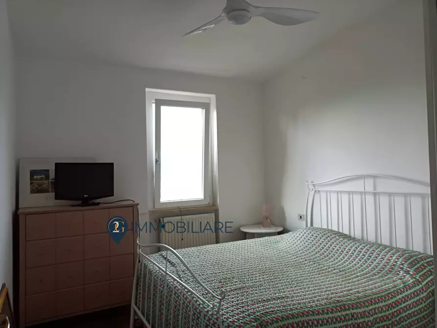 Immagine 6 di Appartamento in vendita  in Via Colombo a Ameglia