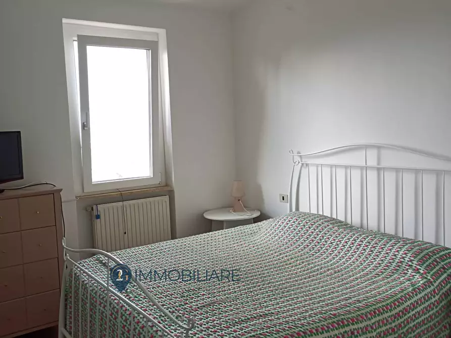 Immagine 7 di Appartamento in vendita  in Via Colombo a Ameglia