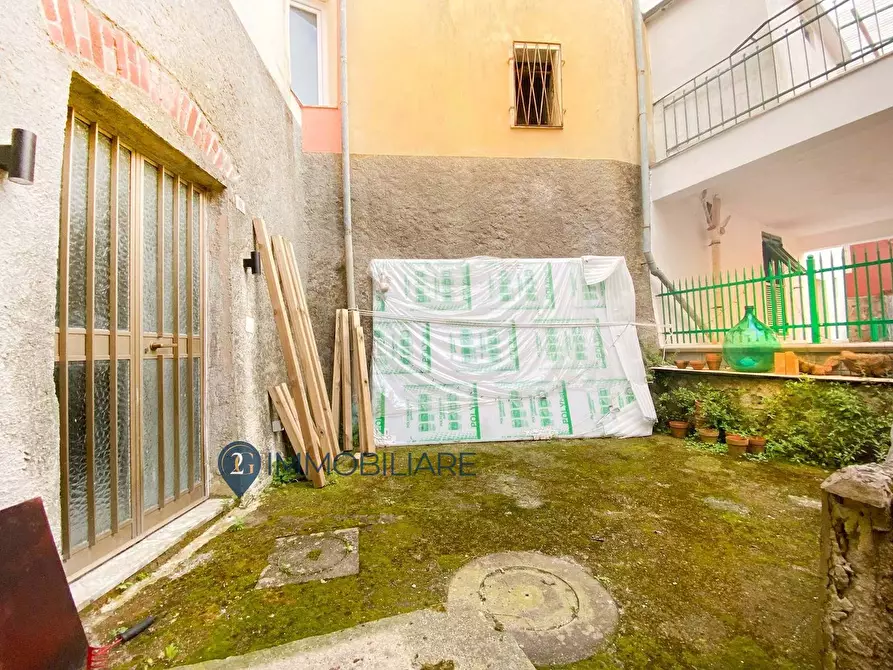 Immagine 25 di Appartamento in vendita  in Via 2 Giugno a Follo