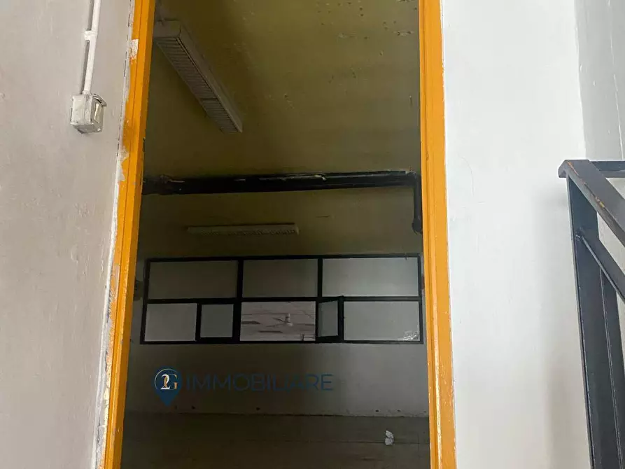 Immagine 24 di Locale commerciale in vendita  in Via Marco Federici a La Spezia