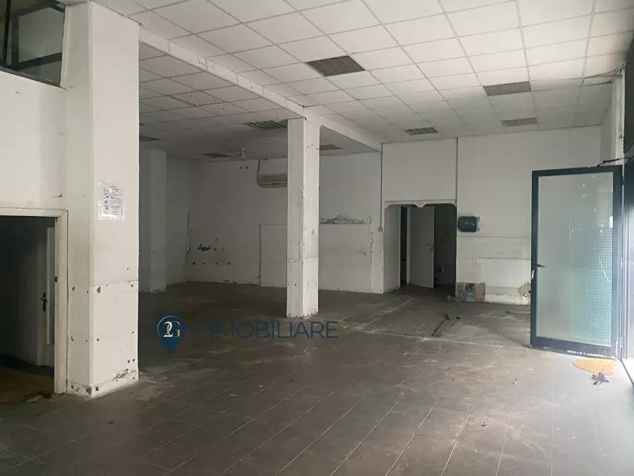 Immagine 27 di Locale commerciale in vendita  in Via Marco Federici a La Spezia