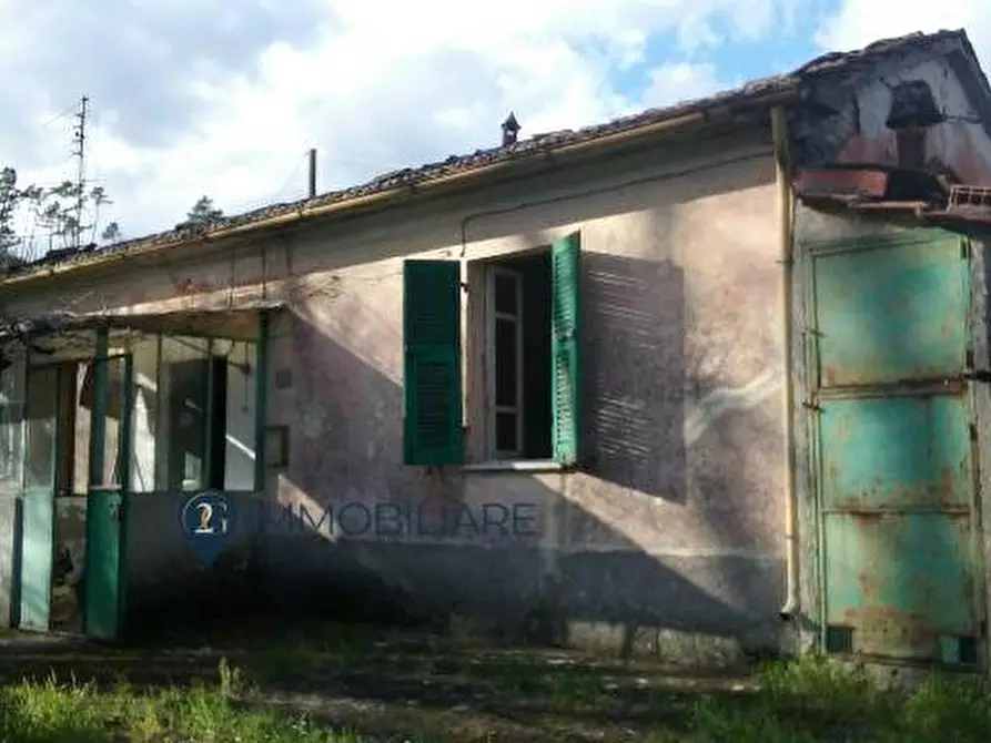 Immagine 12 di Rustico / casale in vendita  in Via I Maggio a Aulla