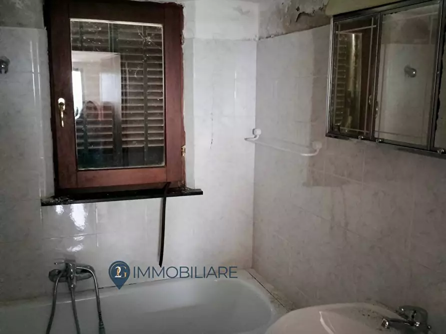 Immagine 12 di Casa semindipendente in vendita  in Via Fogana a Podenzana