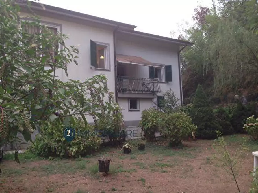 Immagine 2 di Casa indipendente in vendita  in Via I Maggio a Follo