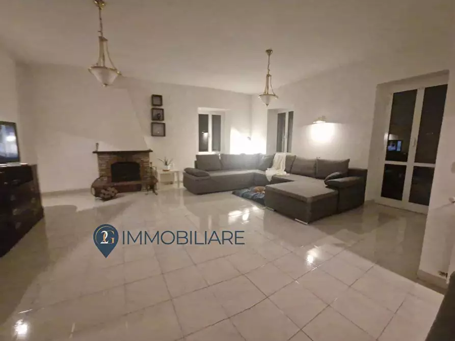 Immagine 4 di Casa indipendente in vendita  in Via I Maggio a Follo