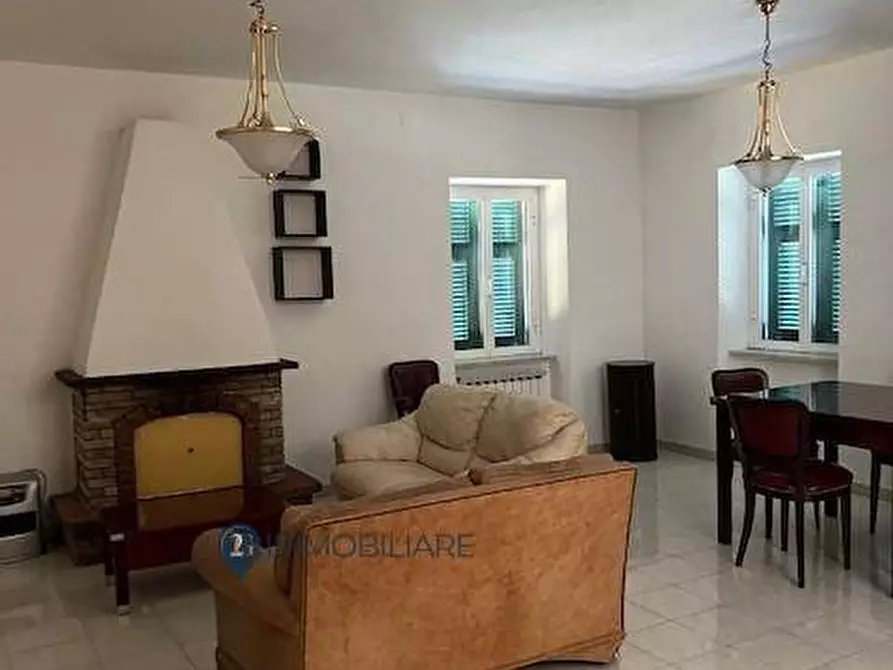 Immagine 5 di Casa indipendente in vendita  in Via I Maggio a Follo