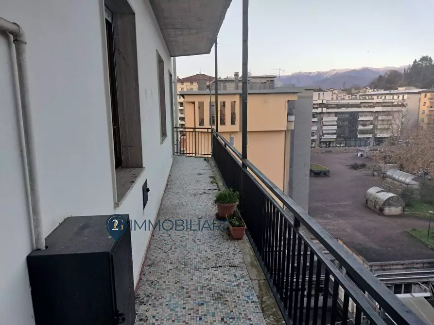 Immagine 15 di Appartamento in vendita  in Piazza Antonio Gramsci a Aulla