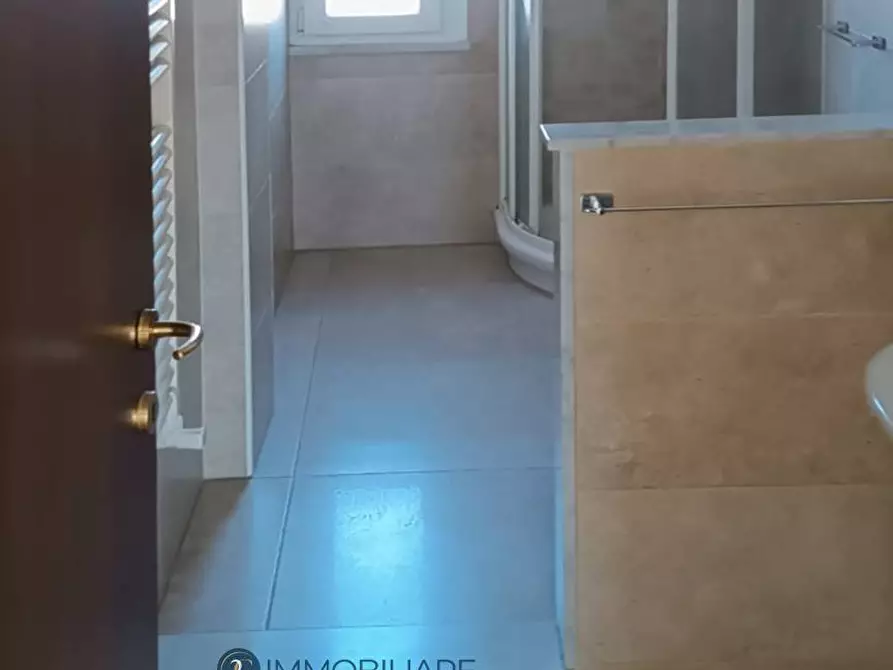 Immagine 10 di Appartamento in vendita  in Viale Italia a La Spezia