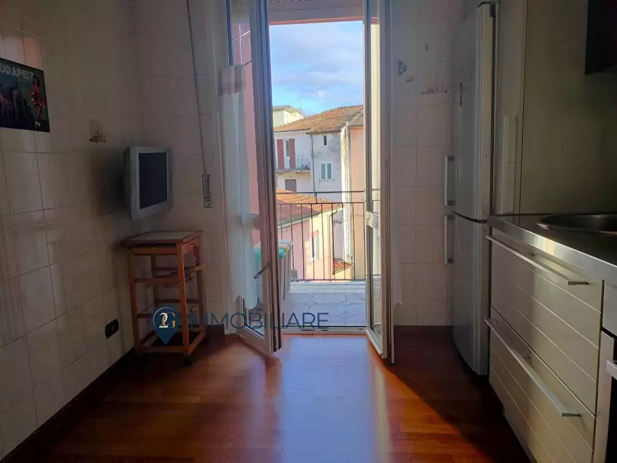 Immagine 5 di Appartamento in vendita  in Via De Nicola a Vezzano Ligure