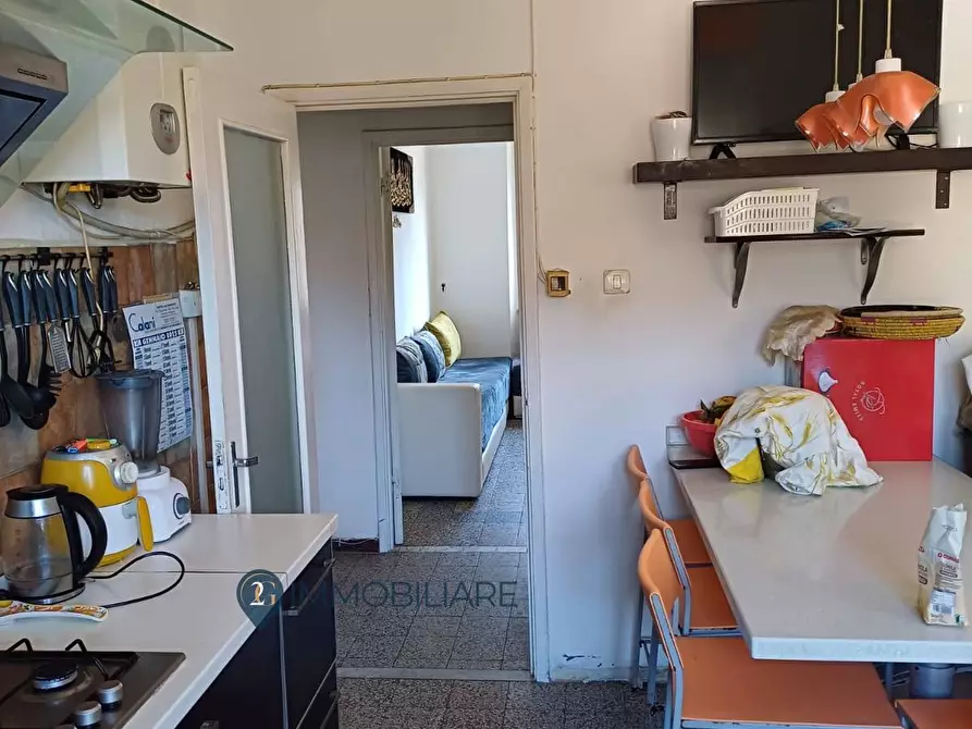 Immagine 5 di Appartamento in vendita  in Piazza della Stazione a Aulla