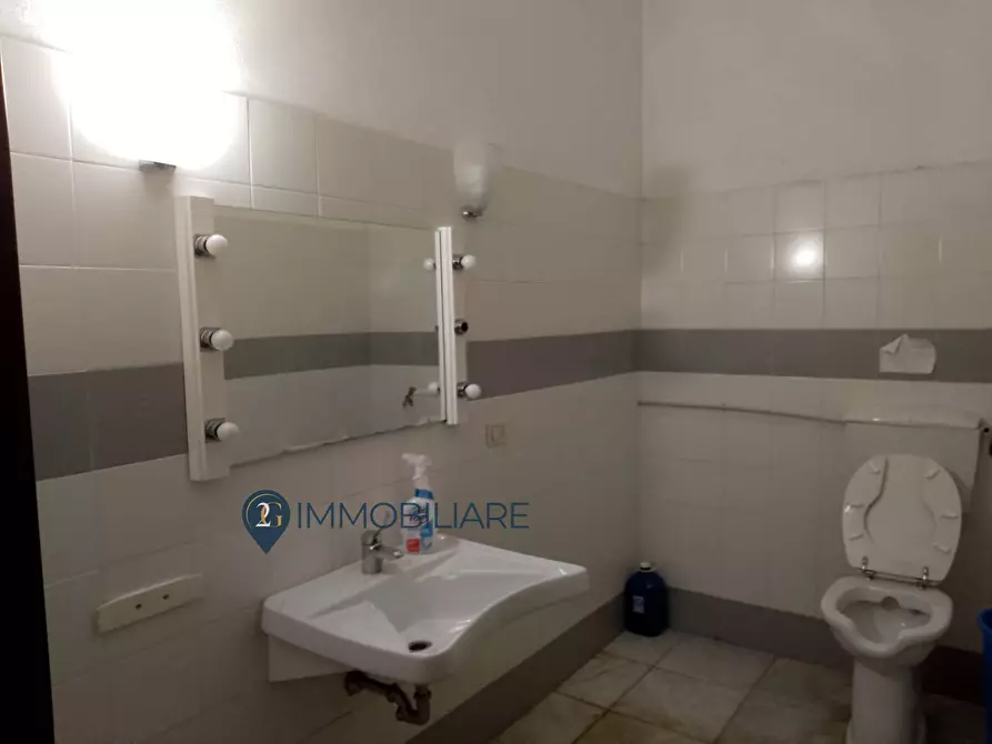 Immagine 12 di Appartamento in vendita  in Via Genova a La Spezia