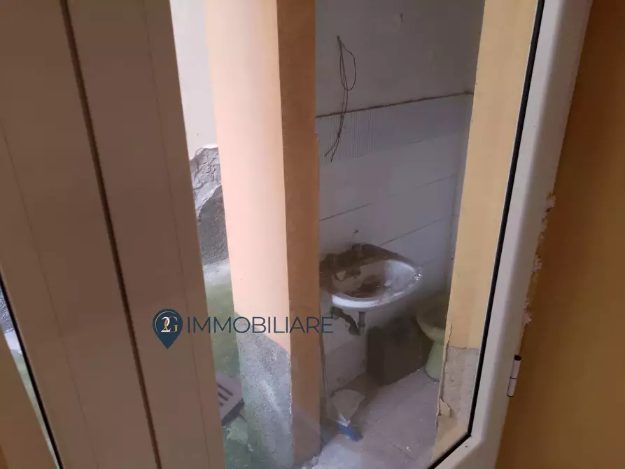 Immagine 17 di Appartamento in vendita  in Via Genova a La Spezia