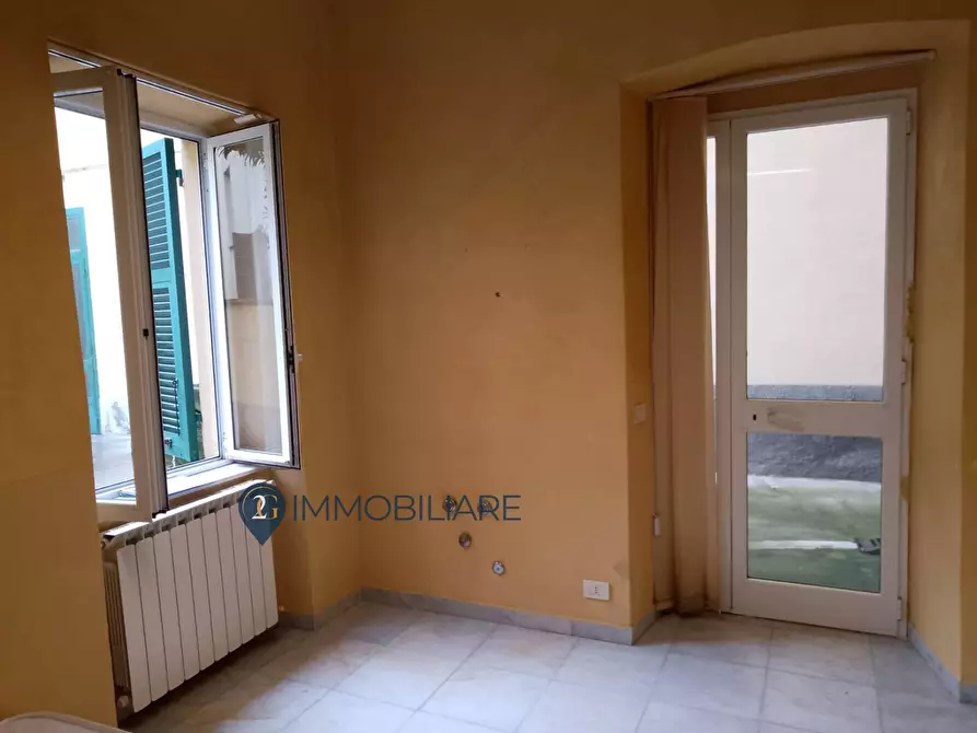 Immagine 21 di Appartamento in vendita  in Via Genova a La Spezia