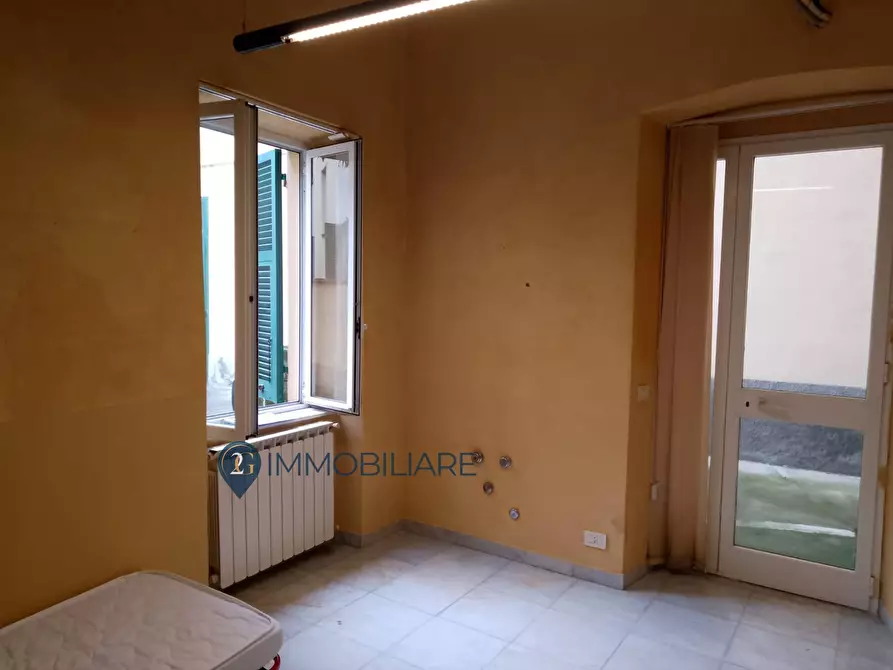 Immagine 23 di Appartamento in vendita  in Via Genova a La Spezia