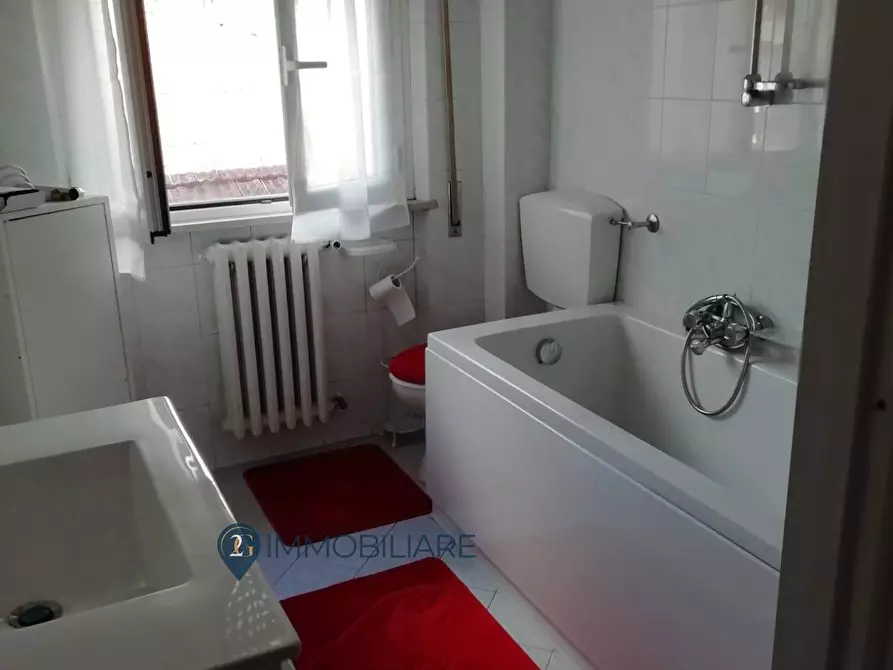 Immagine 8 di Appartamento in vendita  in Via Gramsci a Follo