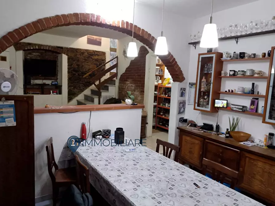 Immagine 14 di Casa semindipendente in vendita  in Via Figliola a Ortonovo