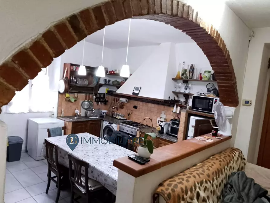 Immagine 18 di Casa semindipendente in vendita  in Via Figliola a Ortonovo