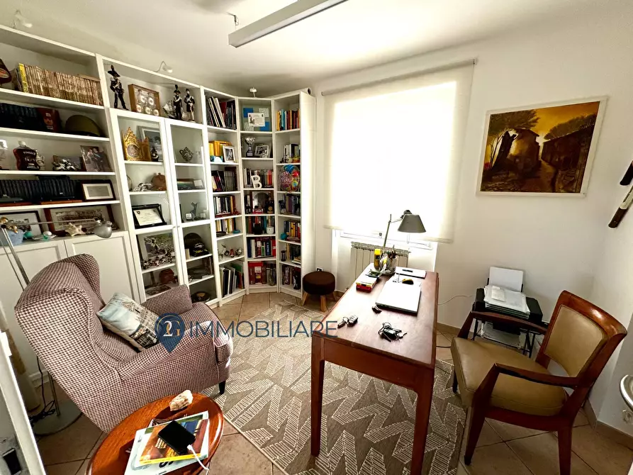 Immagine 4 di Appartamento in vendita  in Via Genova a La Spezia