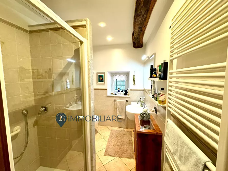 Immagine 12 di Appartamento in vendita  in Via Genova a La Spezia