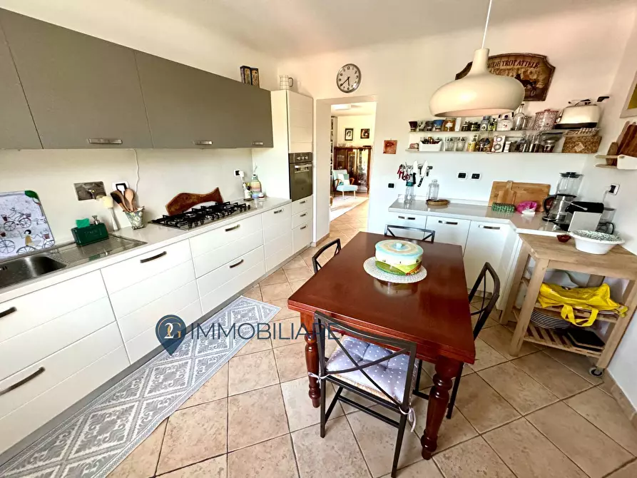 Immagine 14 di Appartamento in vendita  in Via Genova a La Spezia