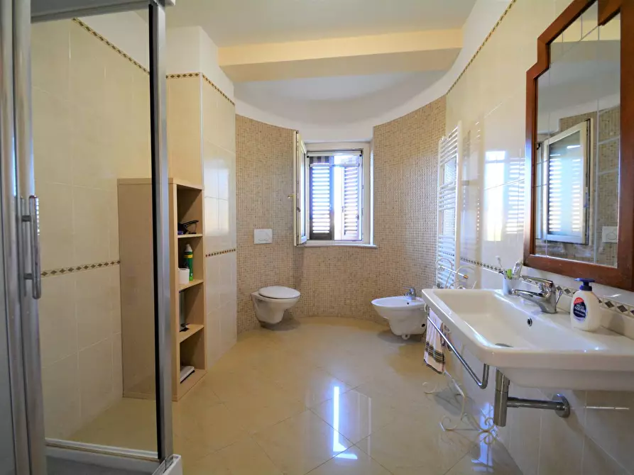 Immagine 21 di Casa bifamiliare in vendita  in Via Francesco Lenge a Montescaglioso