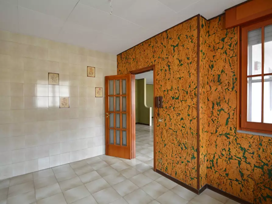 Immagine 6 di Appartamento in vendita  in Via Meridionale a Grassano