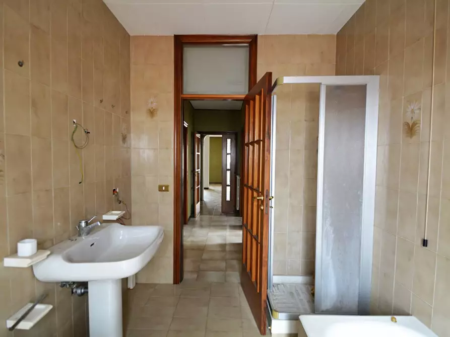 Immagine 17 di Appartamento in vendita  in Via Meridionale a Grassano