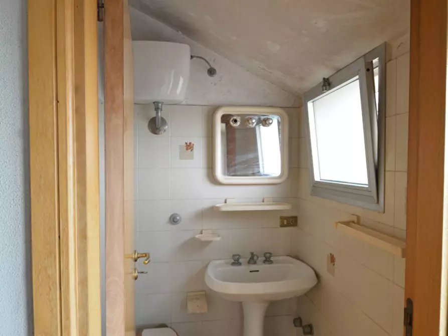 Immagine 22 di Appartamento in vendita  in Via Meridionale a Grassano