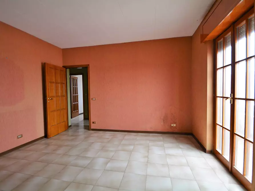 Immagine 9 di Appartamento in vendita  in Via Meridionale a Grassano