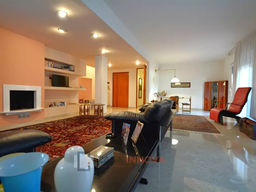 Immagine 4 di Appartamento in vendita  in Via Dei Messapi a Matera